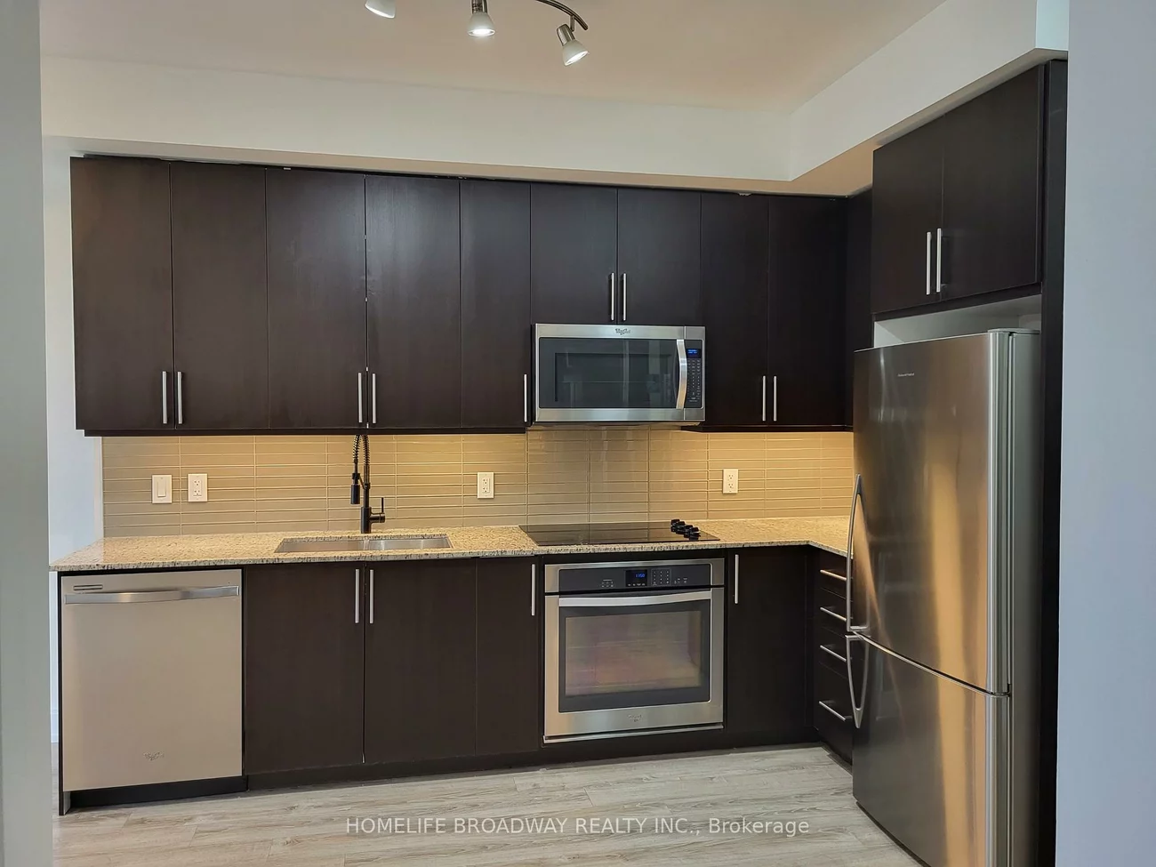 9600, Yonge, North Richvale, Richmond Hill