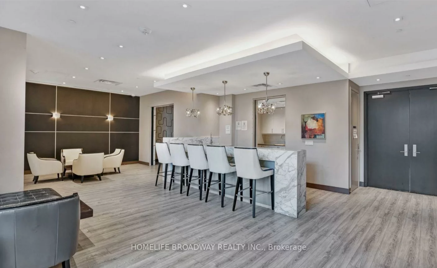 9600, Yonge, North Richvale, Richmond Hill
