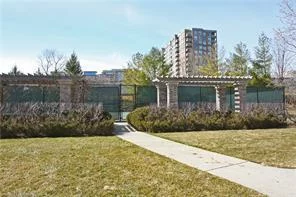 330, Red Maple, Langstaff, Richmond Hill