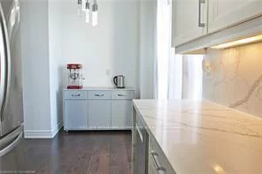 330, Red Maple, Langstaff, Richmond Hill