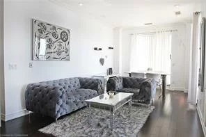 330, Red Maple, Langstaff, Richmond Hill