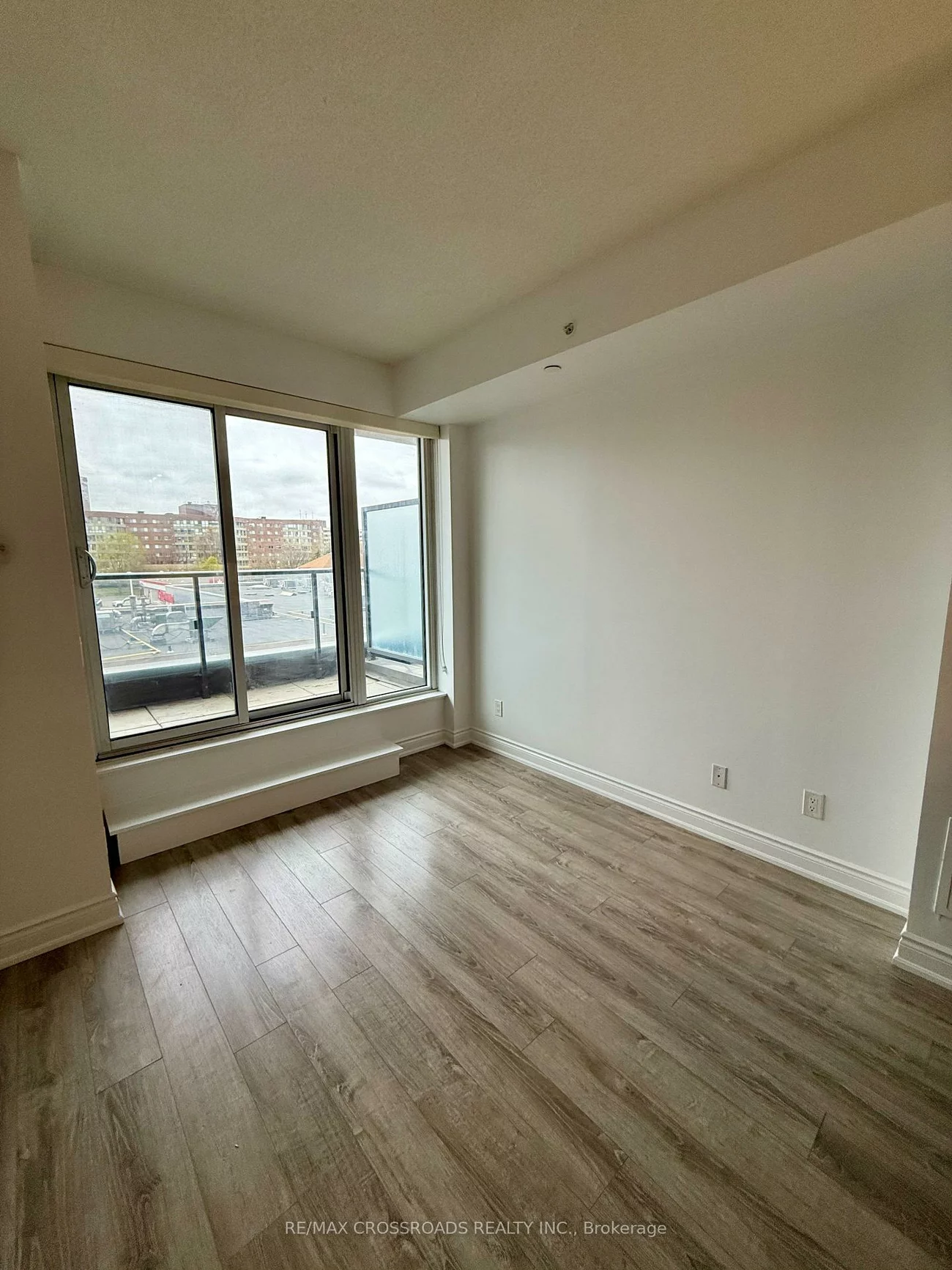 9618, Yonge, North Richvale, Richmond Hill