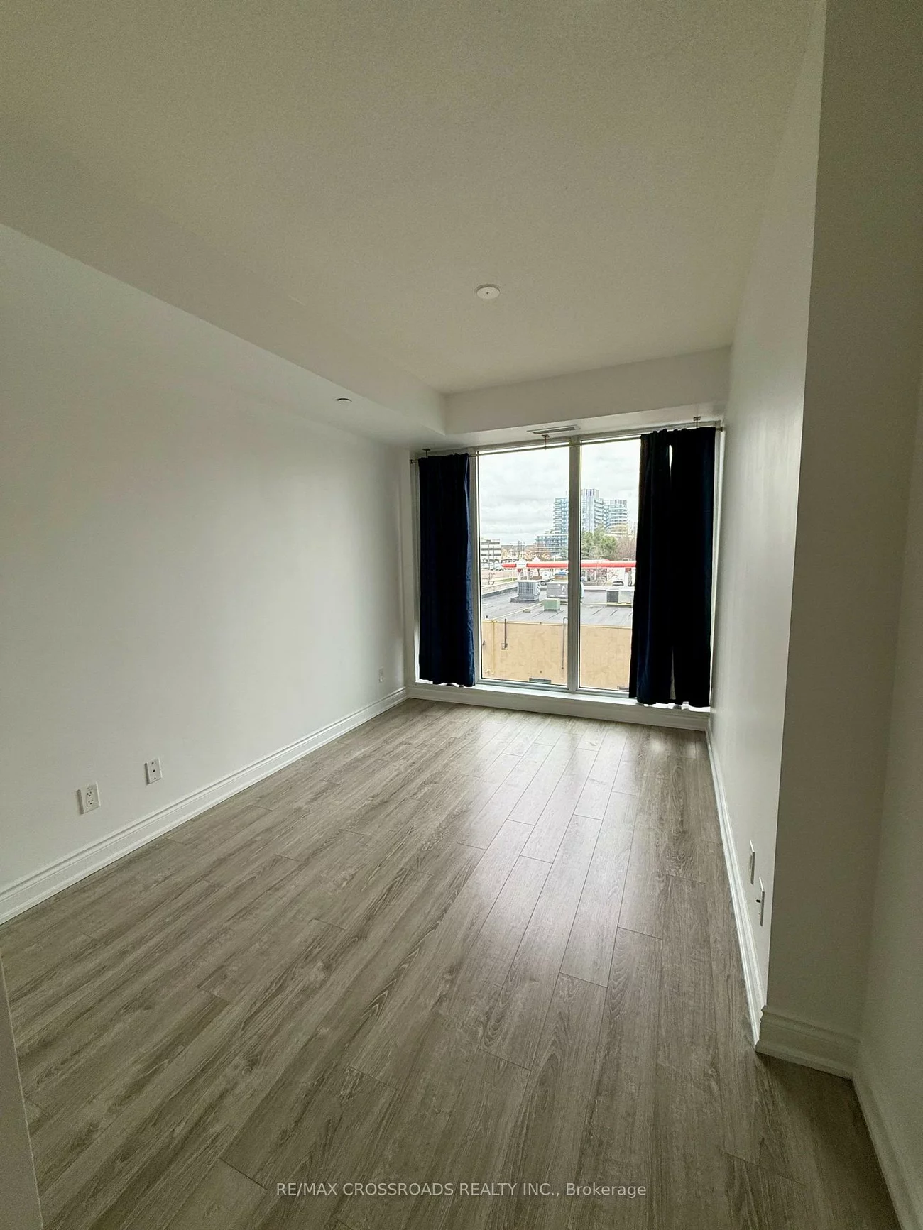 9618, Yonge, North Richvale, Richmond Hill