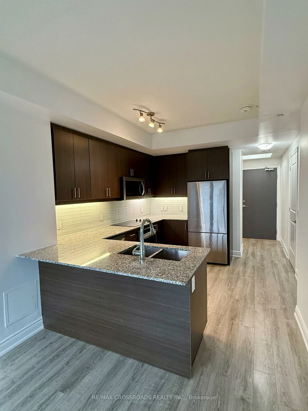 9618, Yonge, North Richvale, Richmond Hill