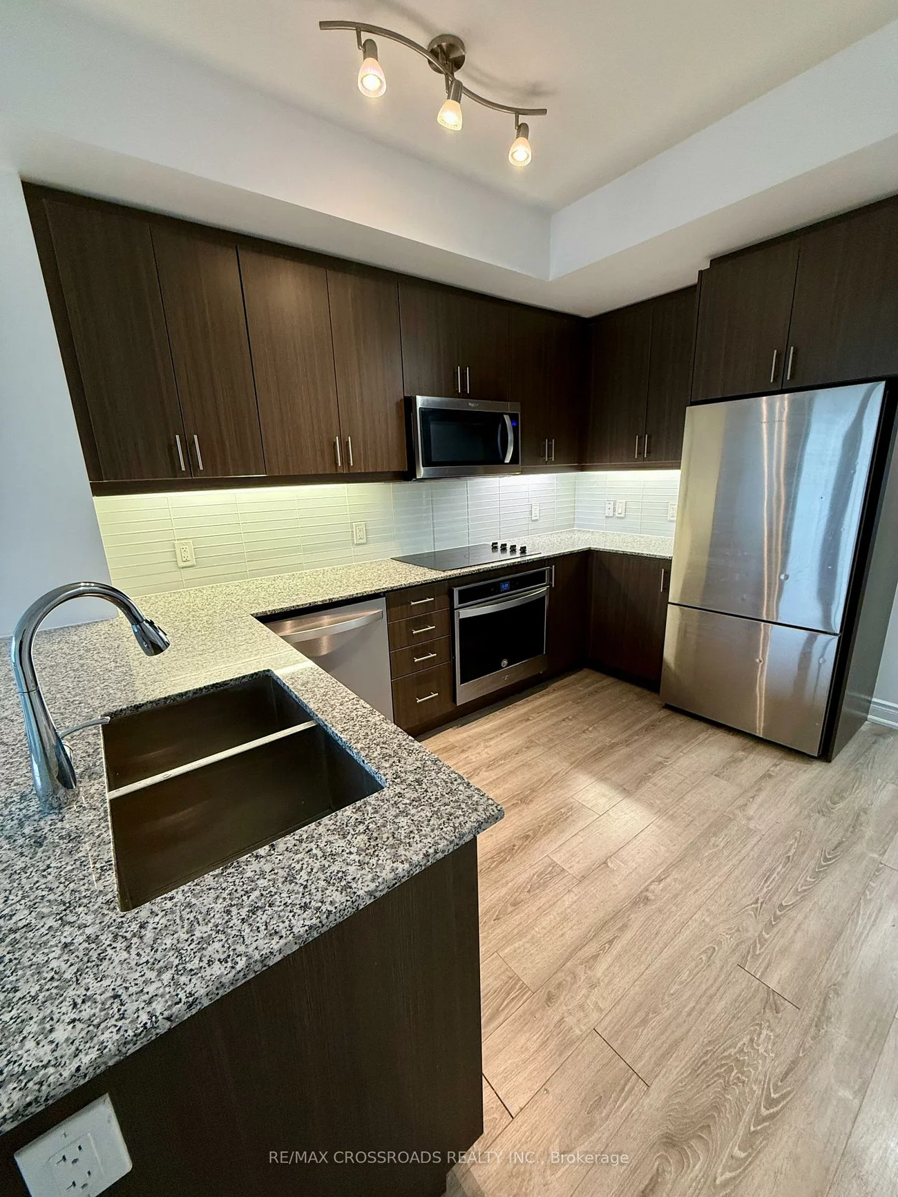 9618, Yonge, North Richvale, Richmond Hill