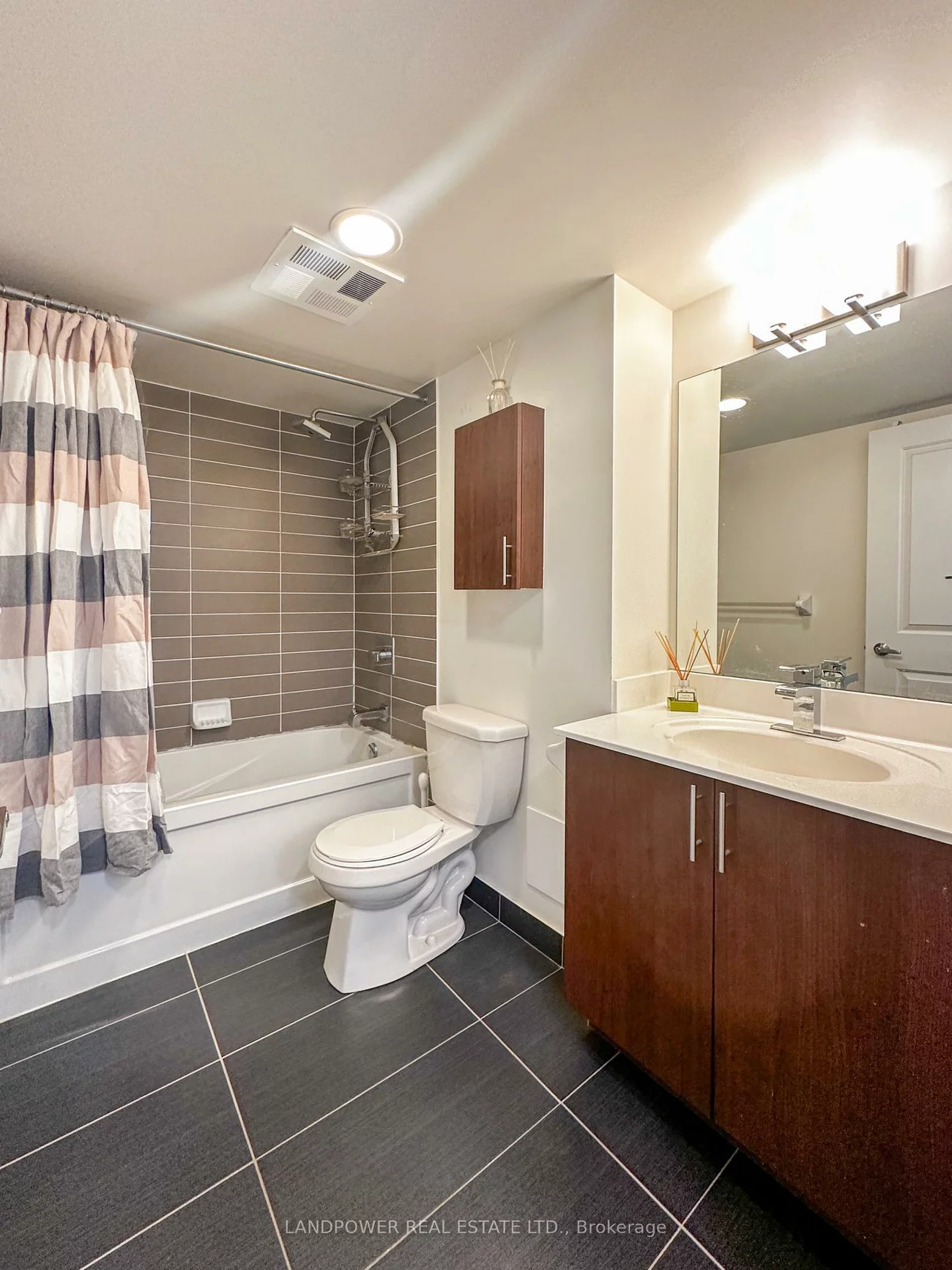 75, Norman Bethune, Beaver Creek Business Park, Richmond Hill