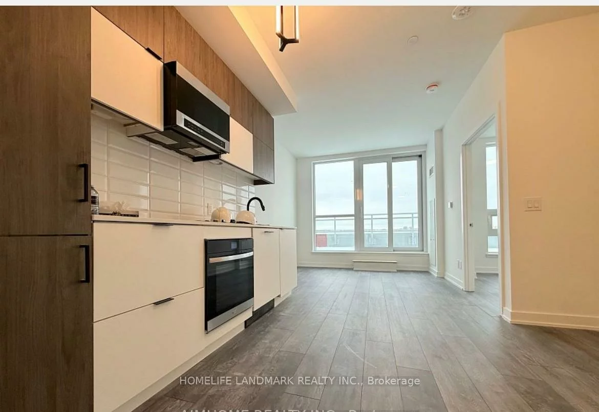 8888, Yonge, South Richvale, Richmond Hill