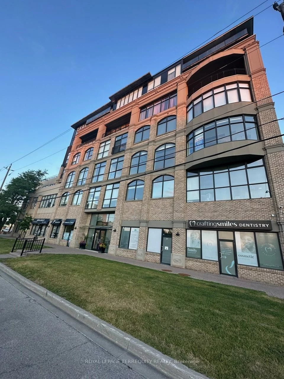 10376, Yonge, Mill Pond, Richmond Hill