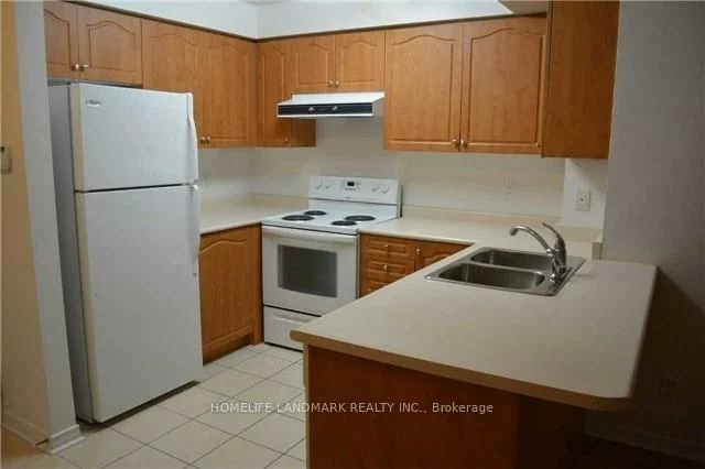 350, Red Maple, Langstaff, Richmond Hill