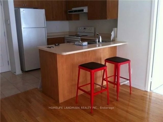 350, Red Maple, Langstaff, Richmond Hill