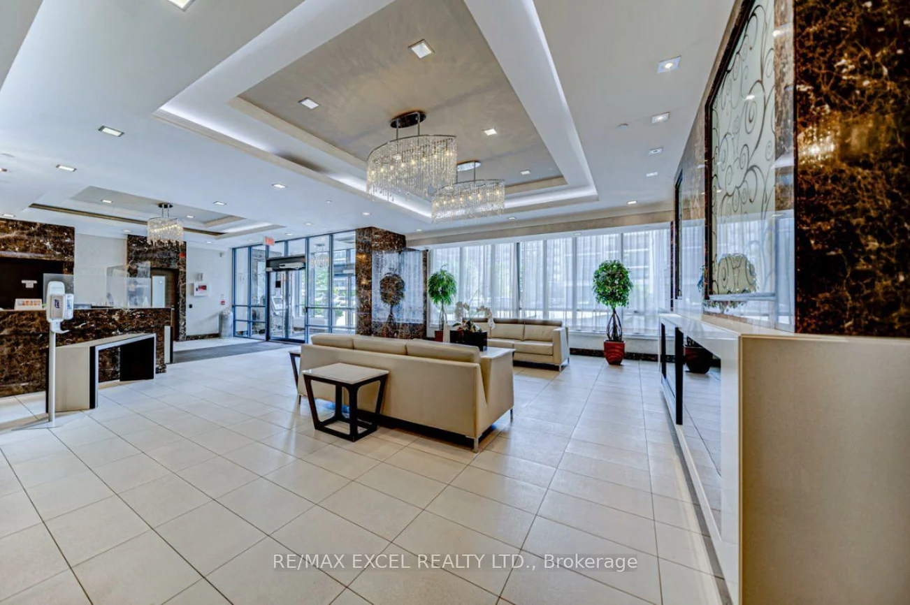 370, Highway 7, Doncrest, Richmond Hill