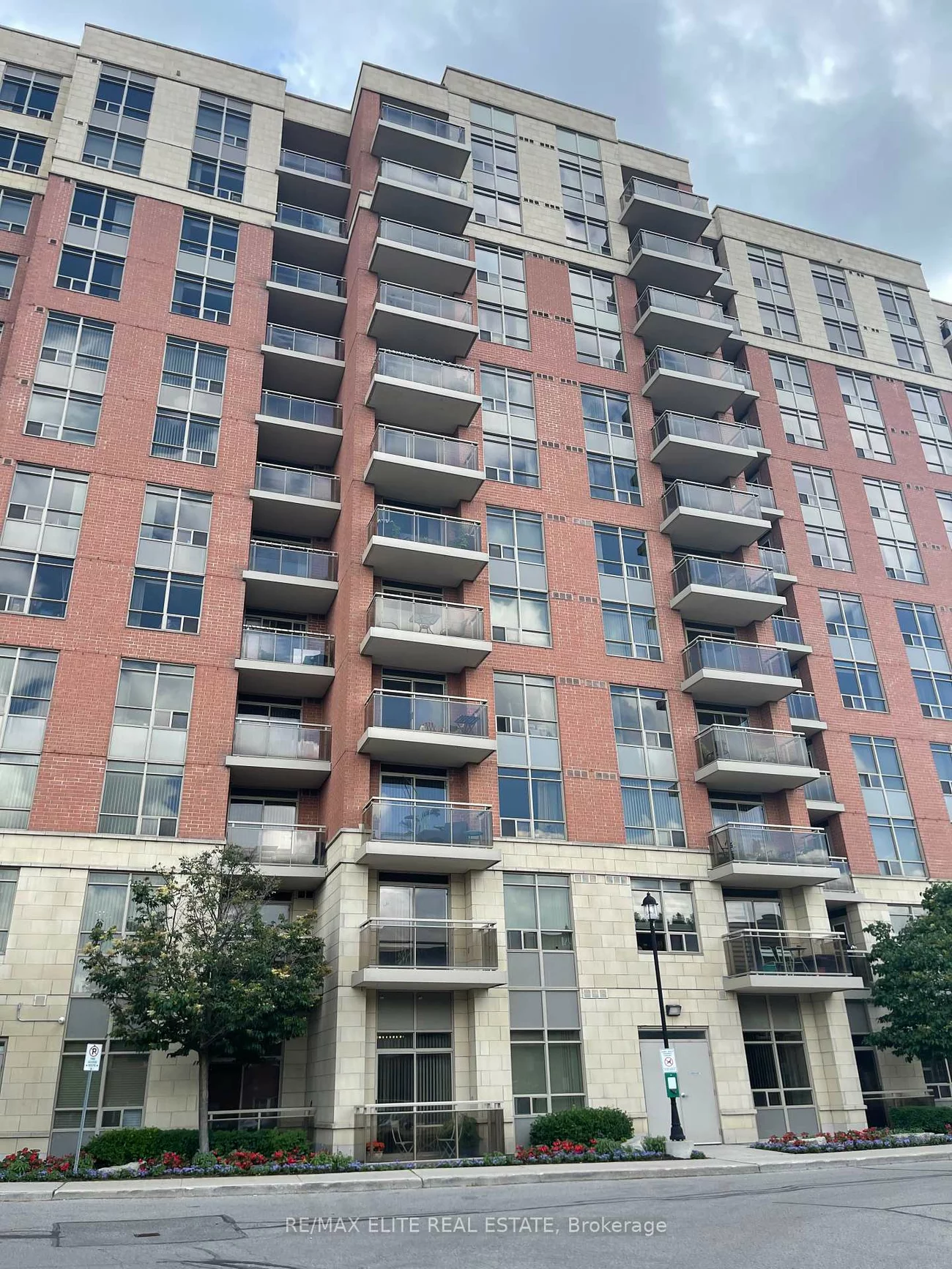 75, King William, Langstaff, Richmond Hill