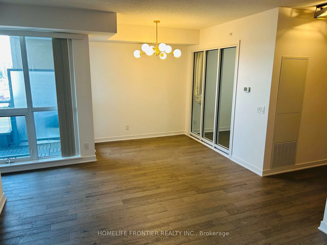 9205, Yonge, Langstaff, Richmond Hill