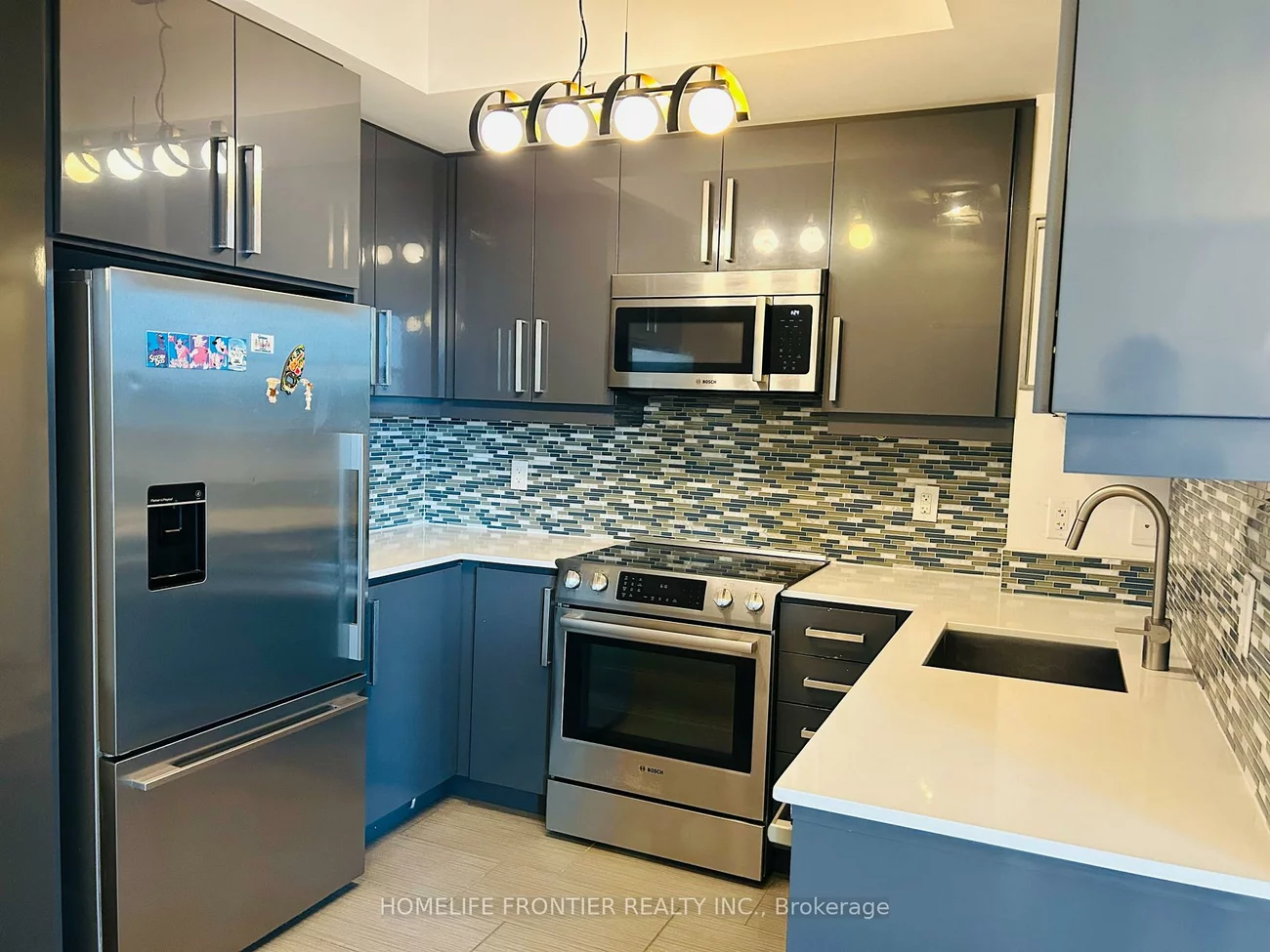 9205, Yonge, Langstaff, Richmond Hill