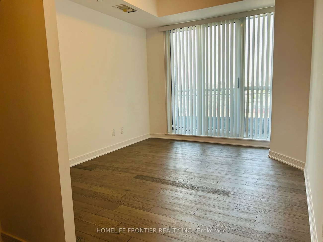 9205, Yonge, Langstaff, Richmond Hill