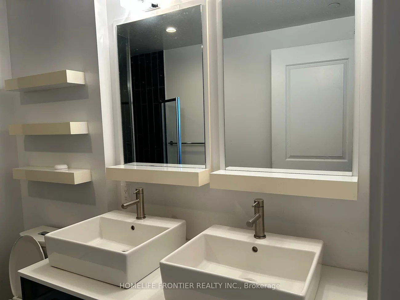 9205, Yonge, Langstaff, Richmond Hill