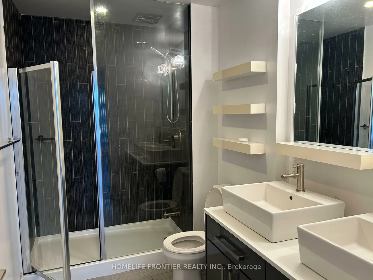 9205, Yonge, Langstaff, Richmond Hill
