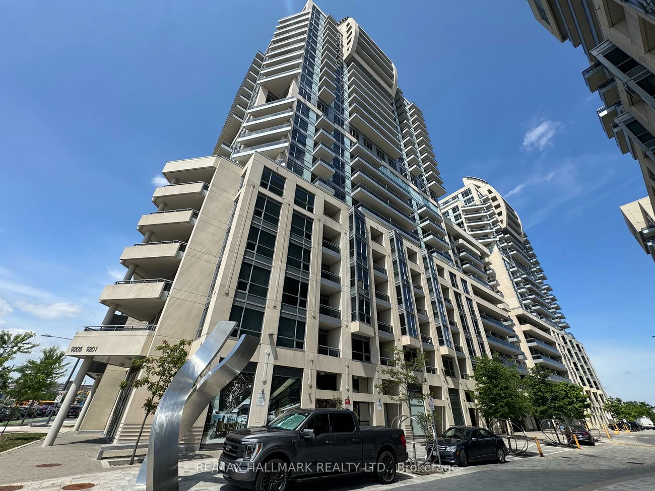 9205, Yonge, Langstaff, Richmond Hill