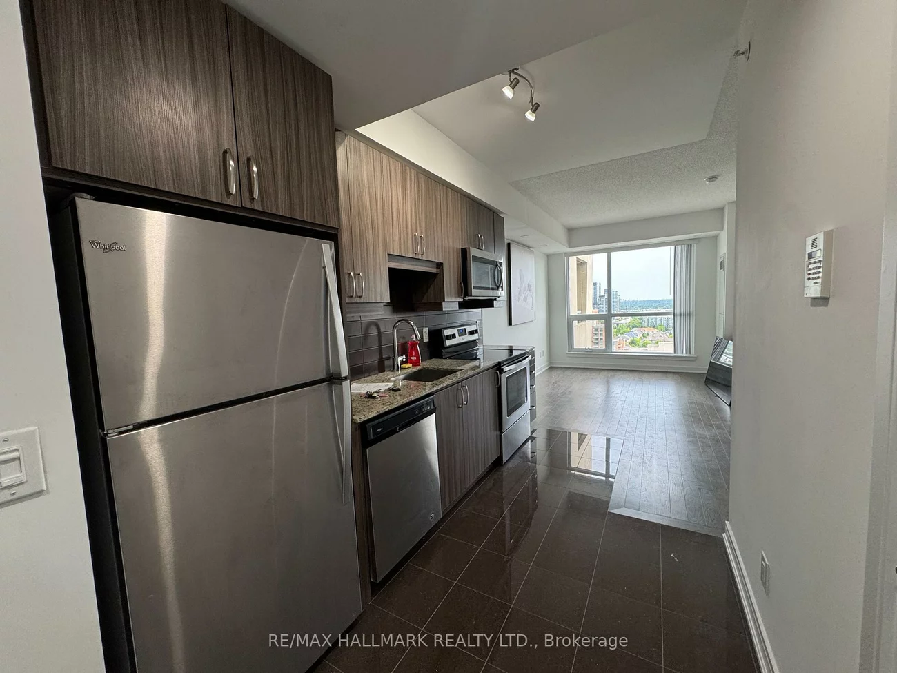 9205, Yonge, Langstaff, Richmond Hill