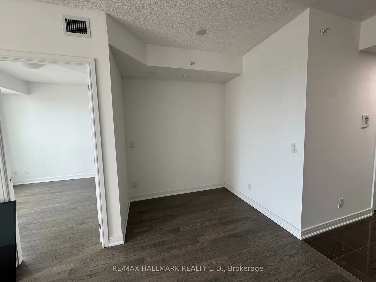9205, Yonge, Langstaff, Richmond Hill