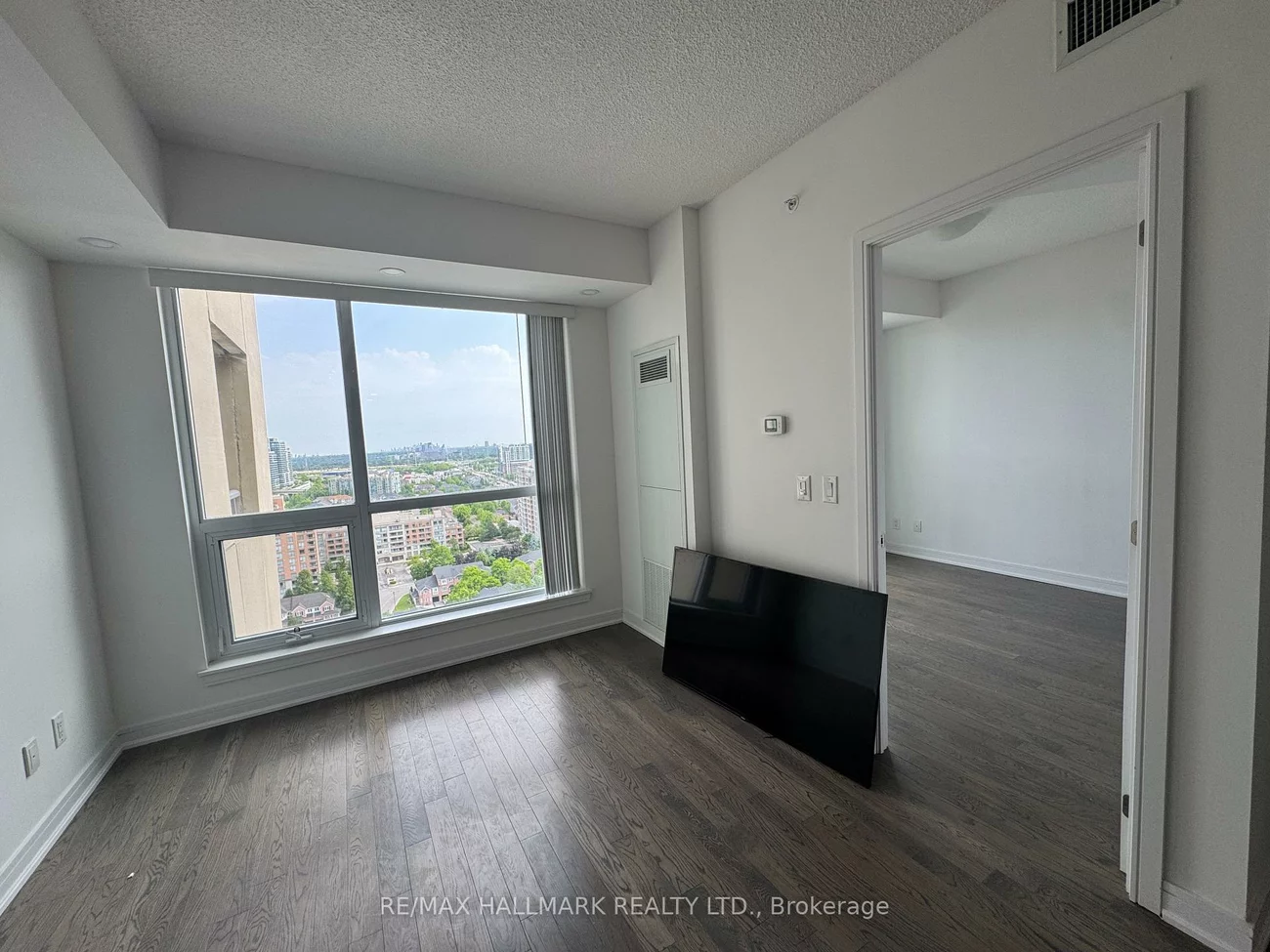 9205, Yonge, Langstaff, Richmond Hill