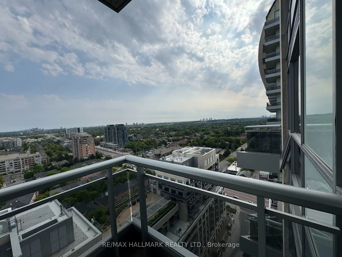 9205, Yonge, Langstaff, Richmond Hill