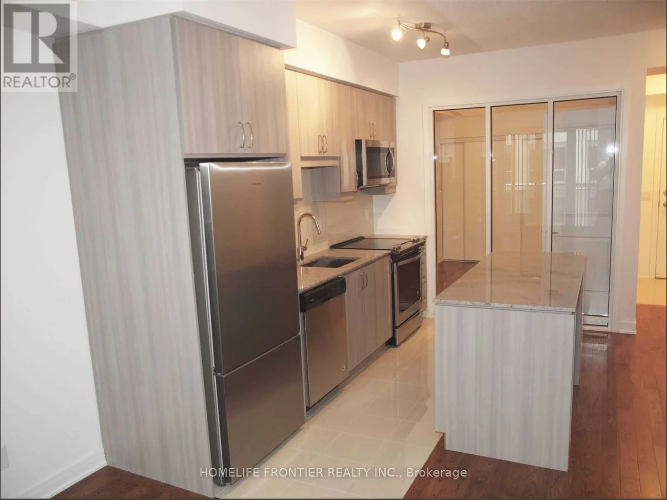 9191, Yonge, Langstaff, Richmond Hill