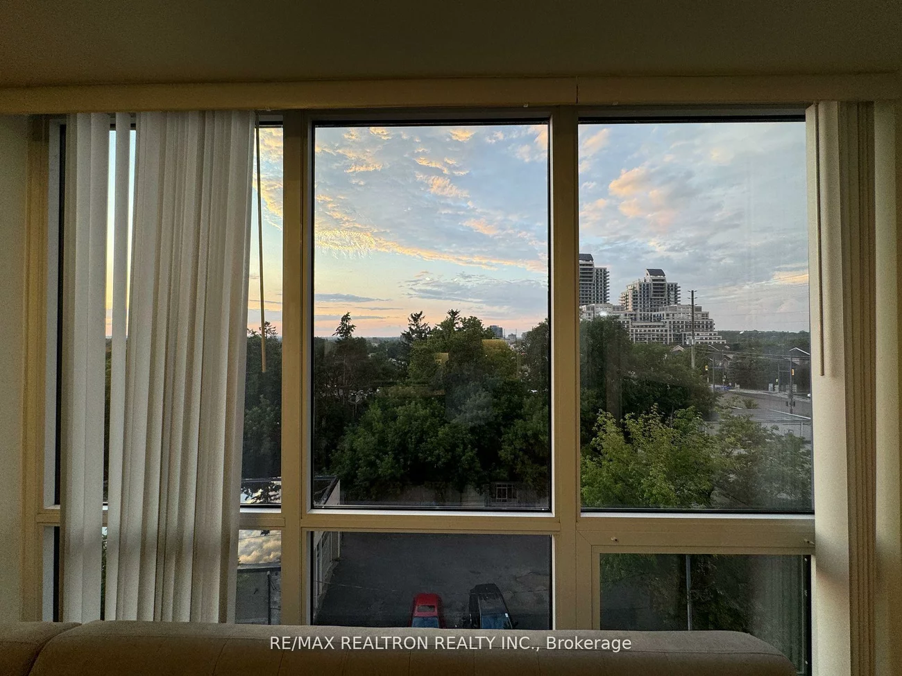 9090, Yonge, South Richvale, Richmond Hill