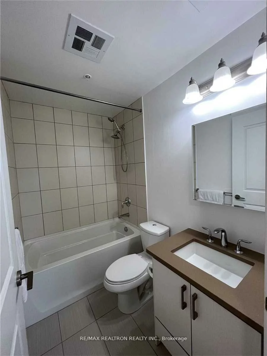 9090, Yonge, South Richvale, Richmond Hill