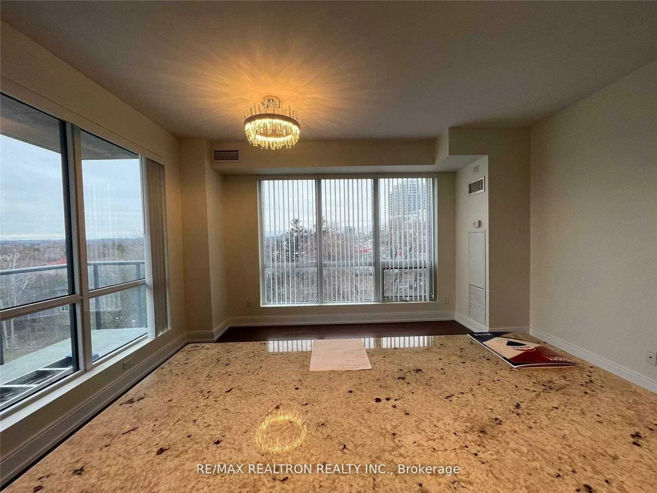 9090, Yonge, South Richvale, Richmond Hill