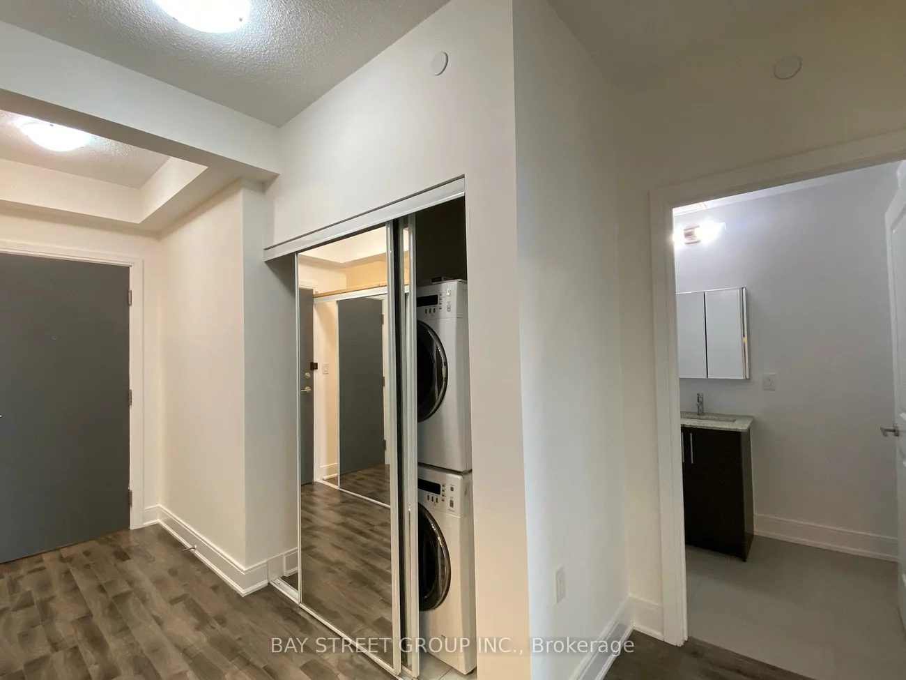 9608, Yonge, North Richvale, Richmond Hill