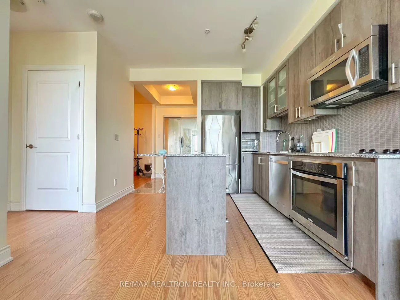 9088, Yonge, South Richvale, Richmond Hill