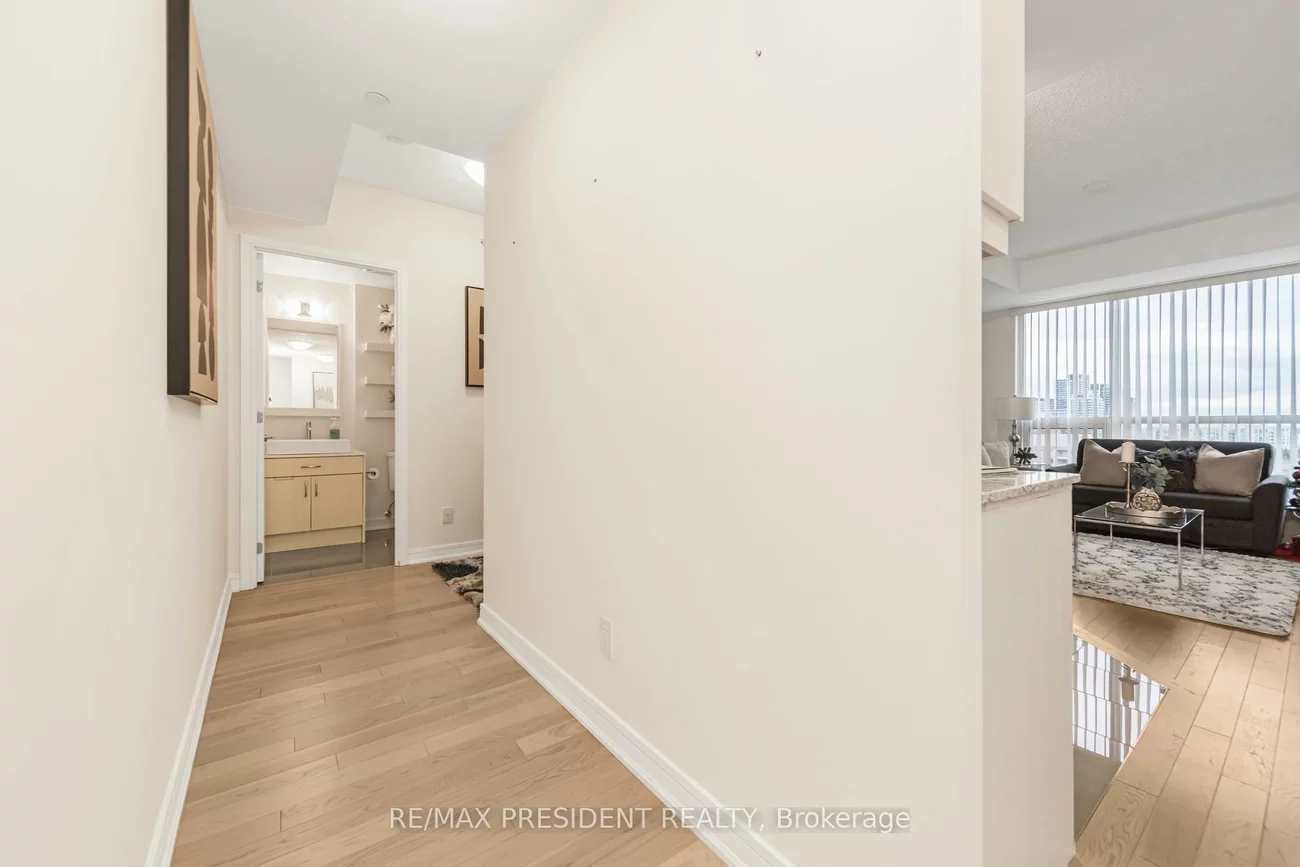 9191, Yonge, Langstaff, Richmond Hill