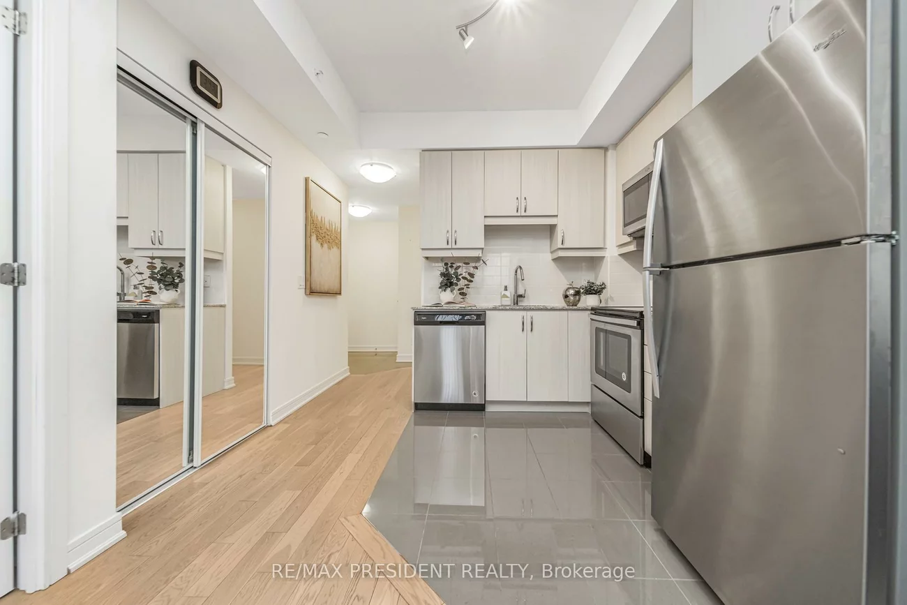 9191, Yonge, Langstaff, Richmond Hill