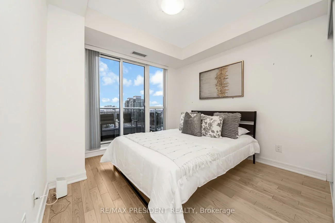9191, Yonge, Langstaff, Richmond Hill