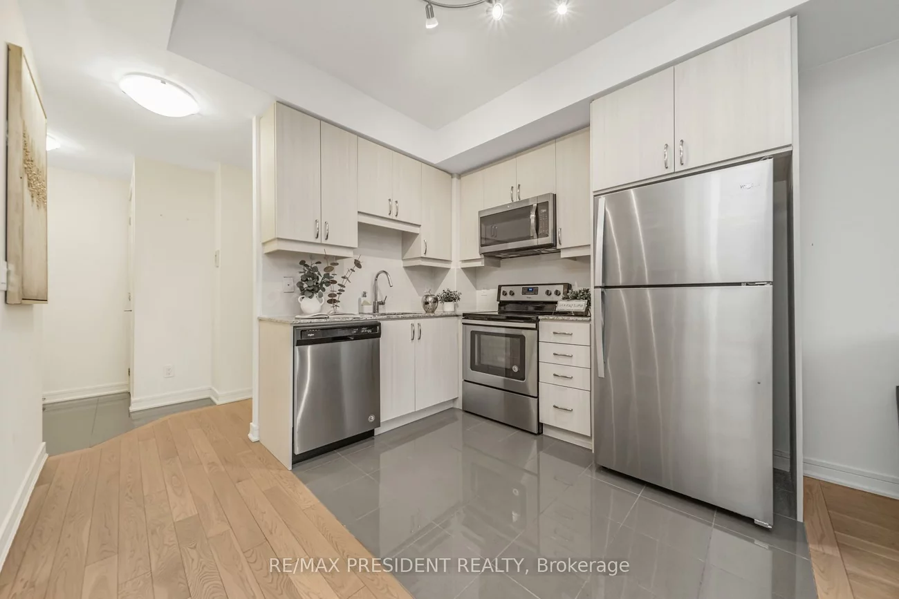9191, Yonge, Langstaff, Richmond Hill