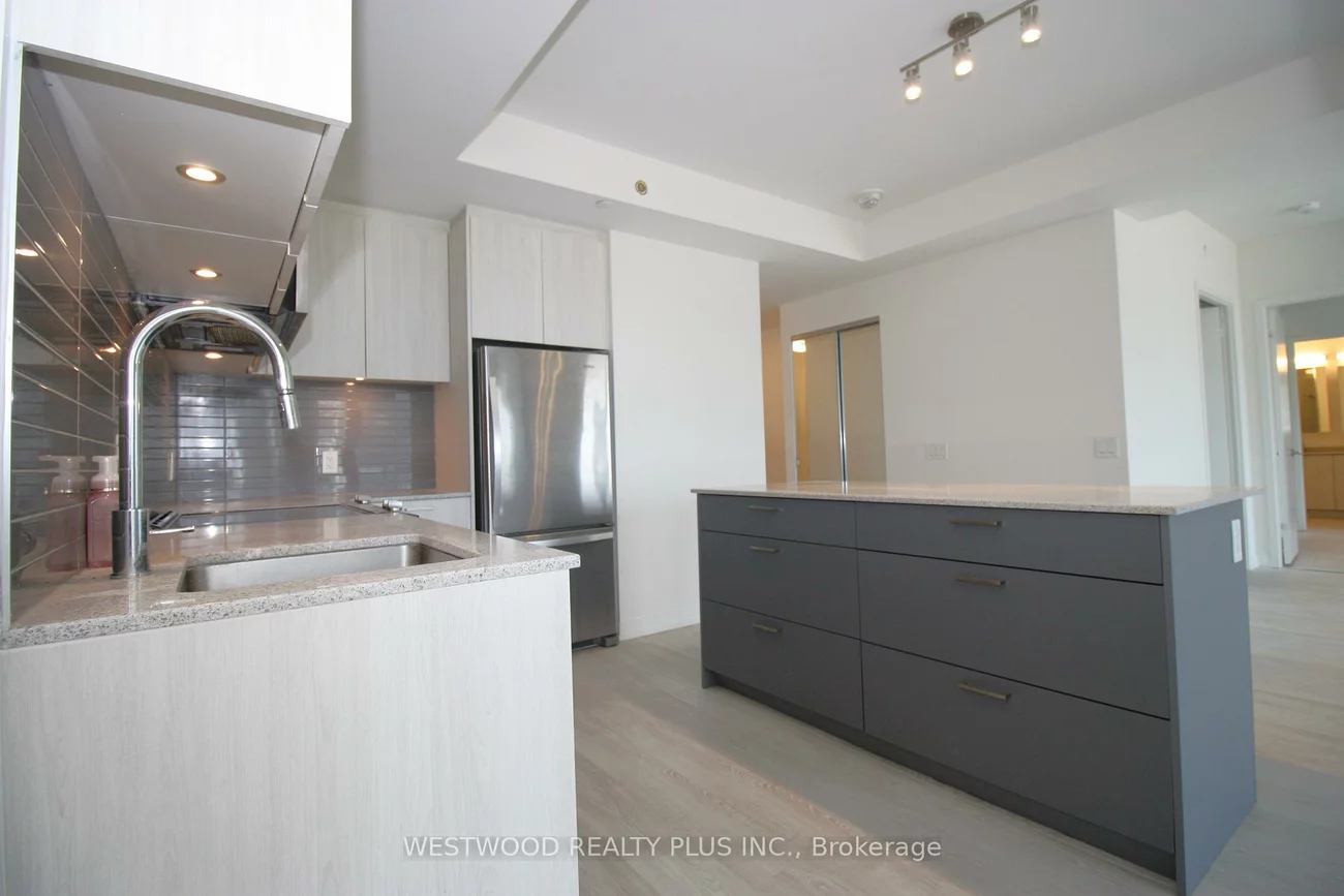 8868, Yonge, South Richvale, Richmond Hill