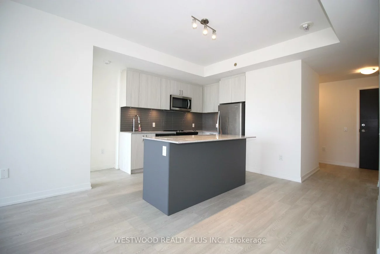 8868, Yonge, South Richvale, Richmond Hill