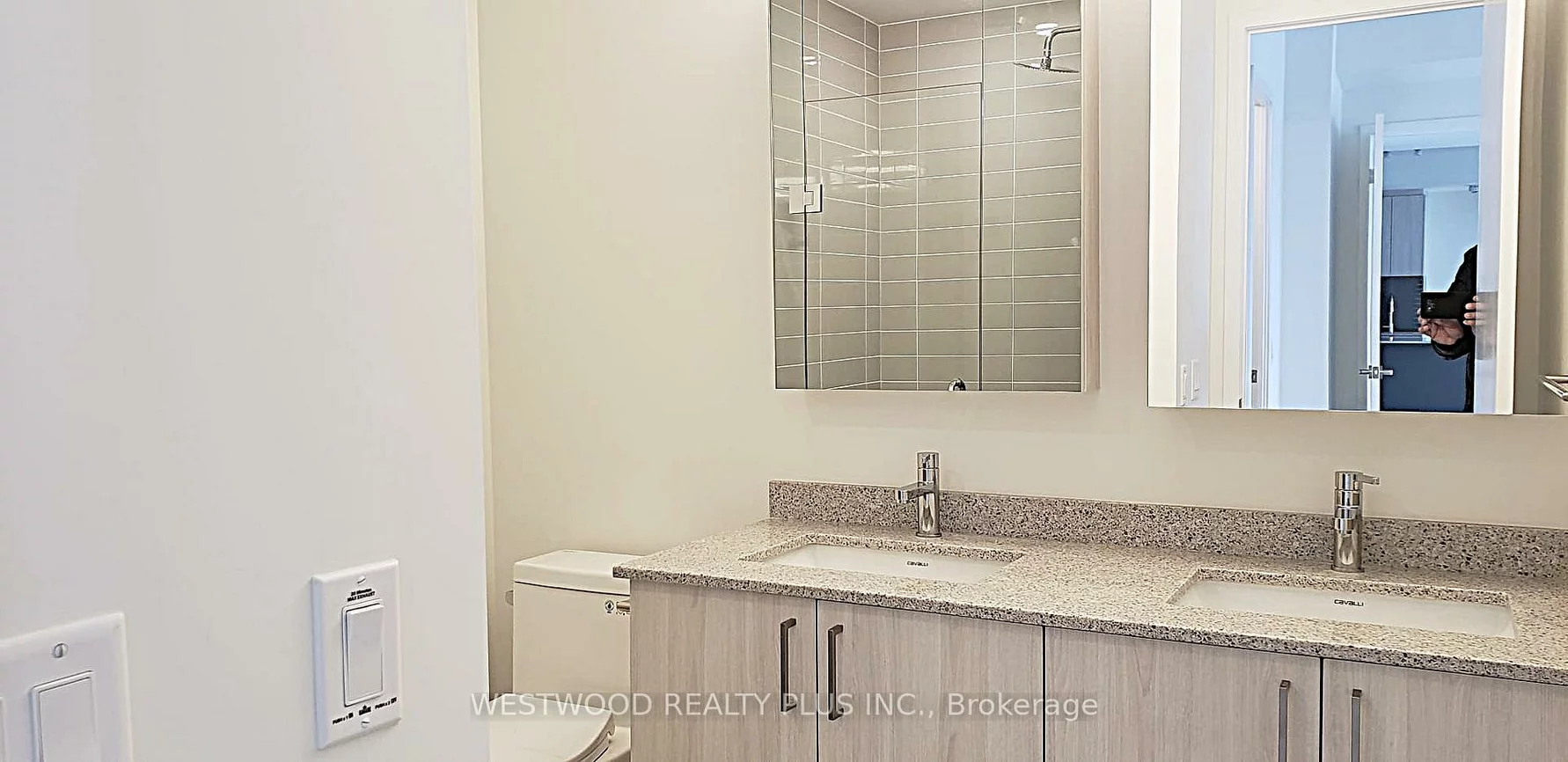 8868, Yonge, South Richvale, Richmond Hill