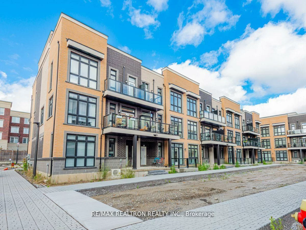 2, Phelps, Oak Ridges, Richmond Hill