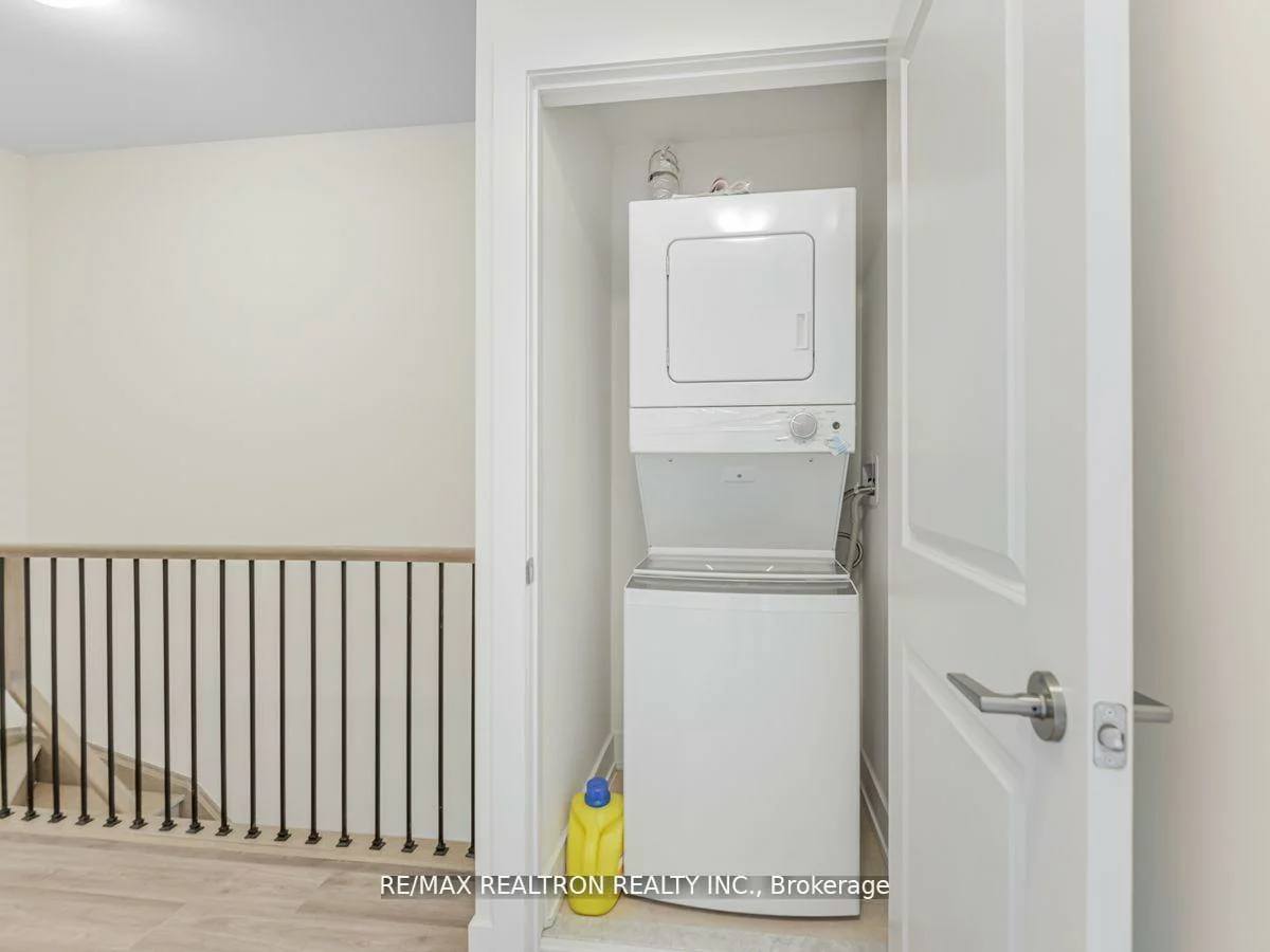 2, Phelps, Oak Ridges, Richmond Hill