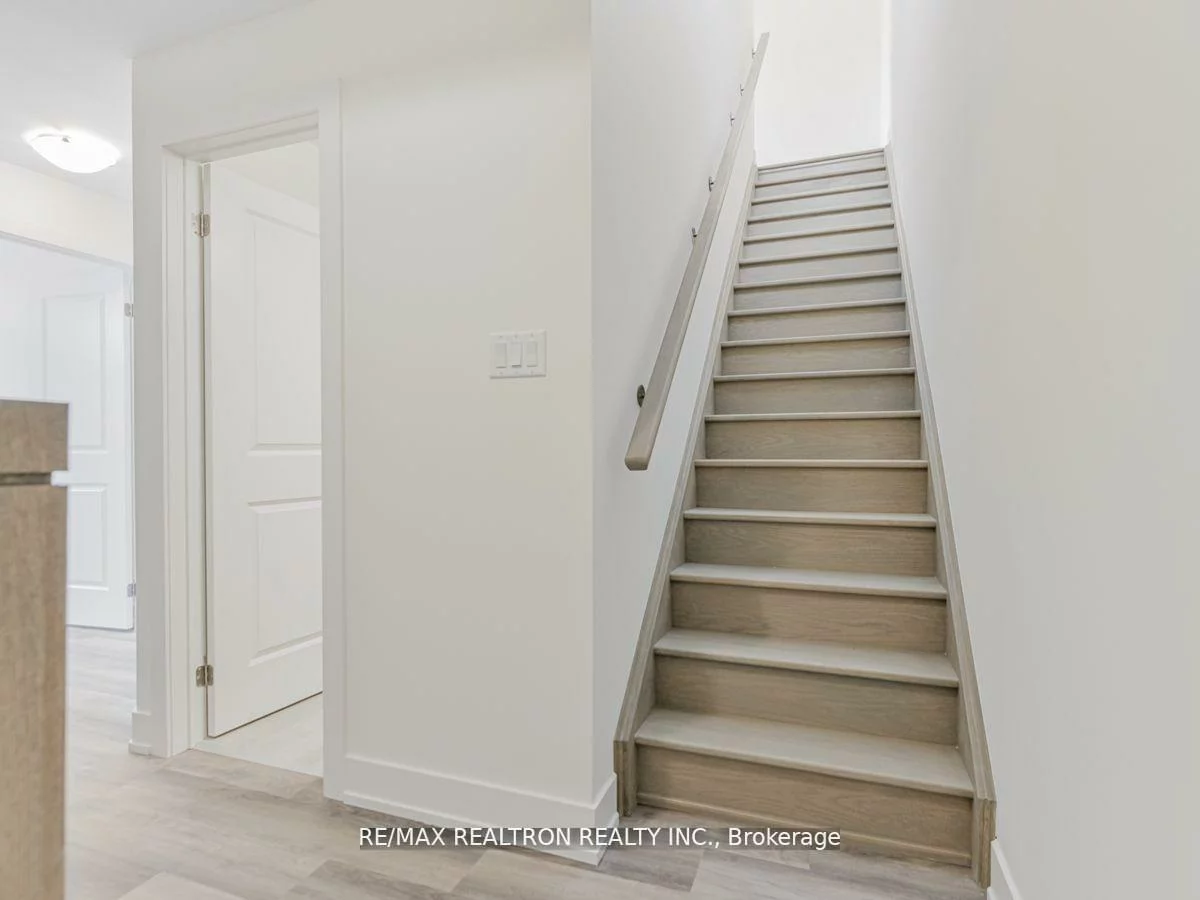 2, Phelps, Oak Ridges, Richmond Hill