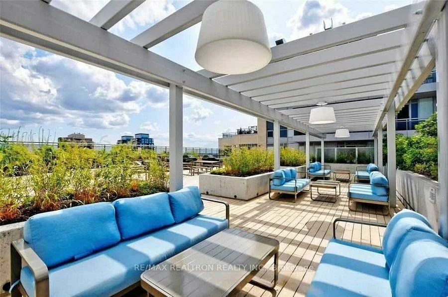 9191, Yonge, Langstaff, Richmond Hill