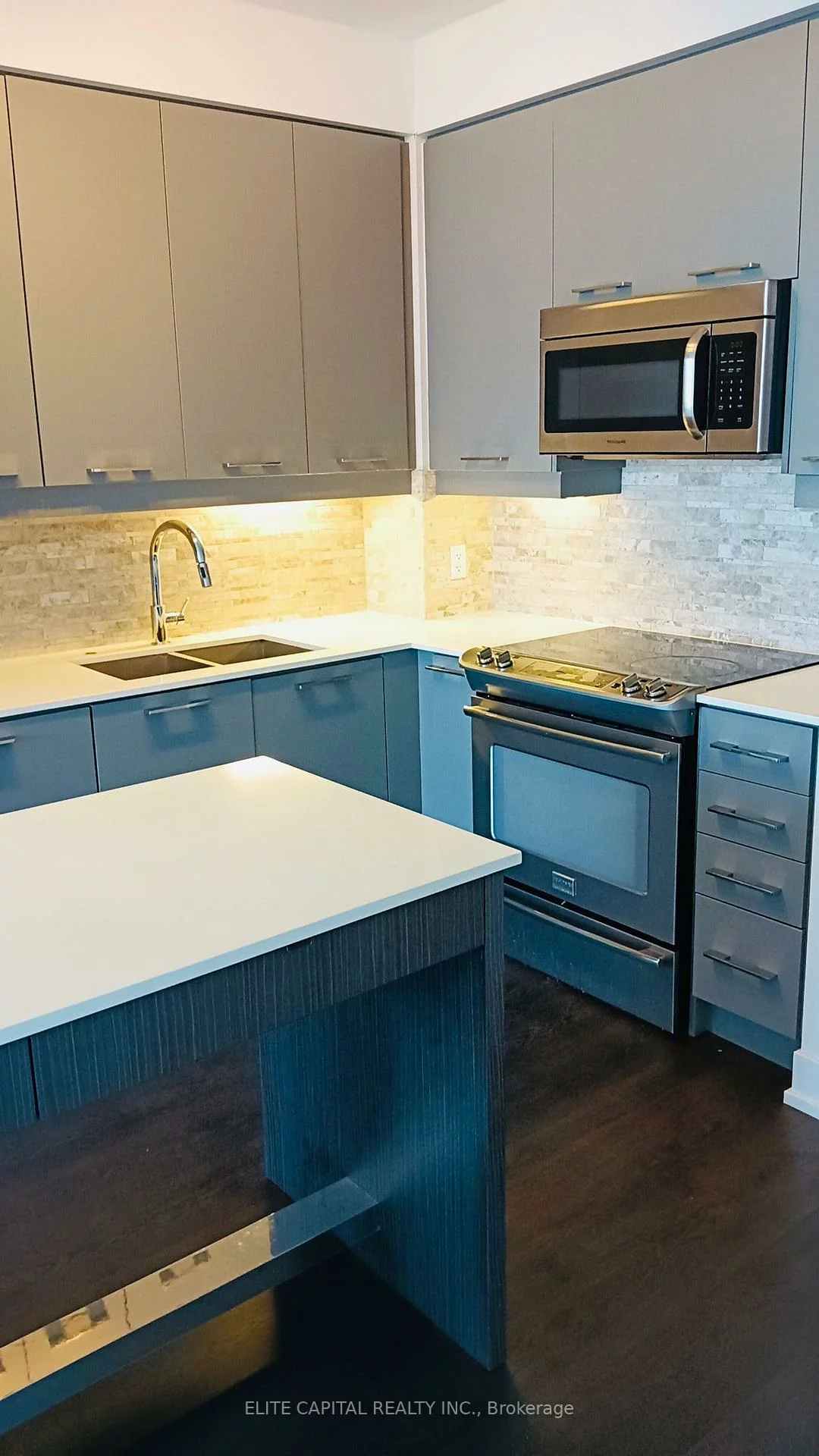 9471, Yonge, Observatory, Richmond Hill