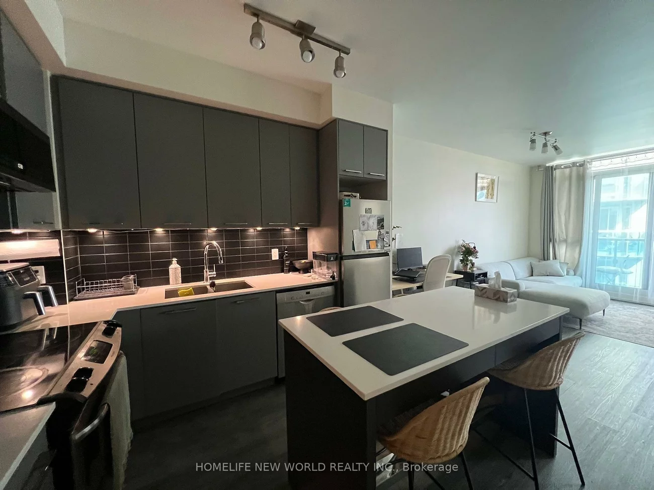 9471, Yonge, Observatory, Richmond Hill