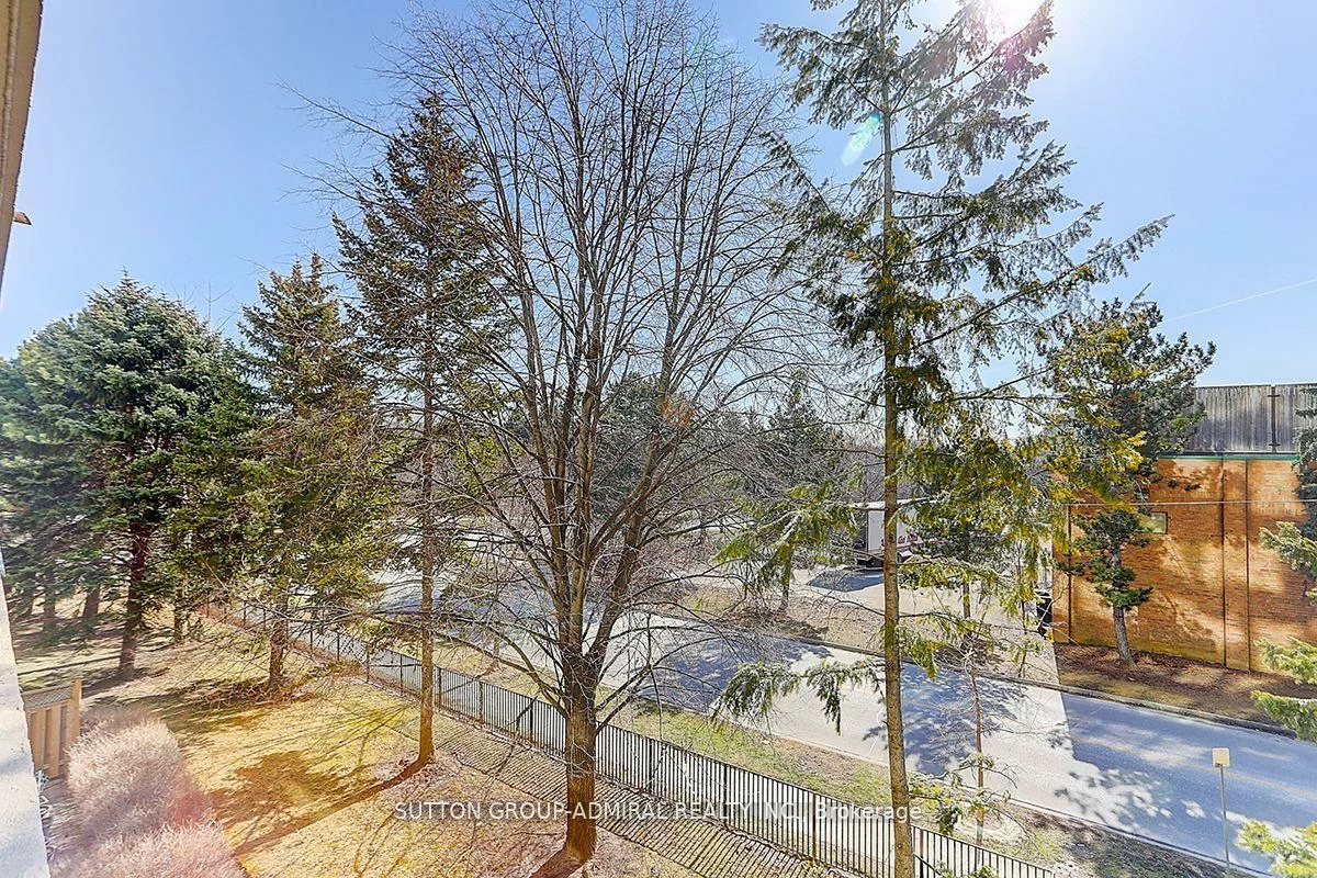 32, Clarissa, Harding, Richmond Hill