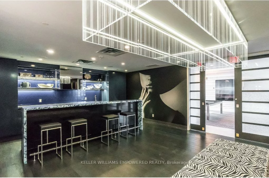 9471, Yonge, Observatory, Richmond Hill
