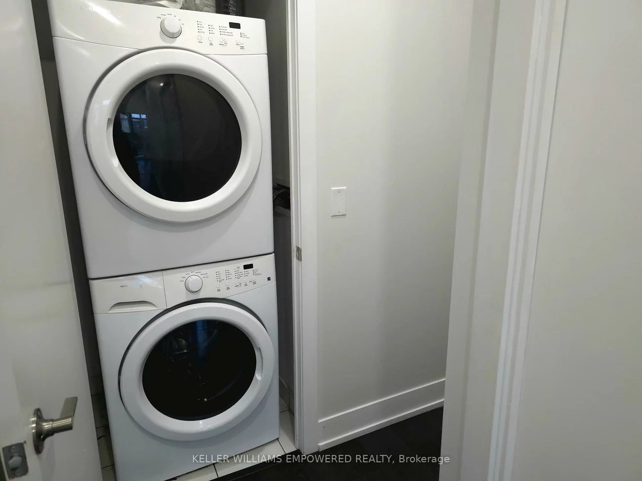 9471, Yonge, Observatory, Richmond Hill