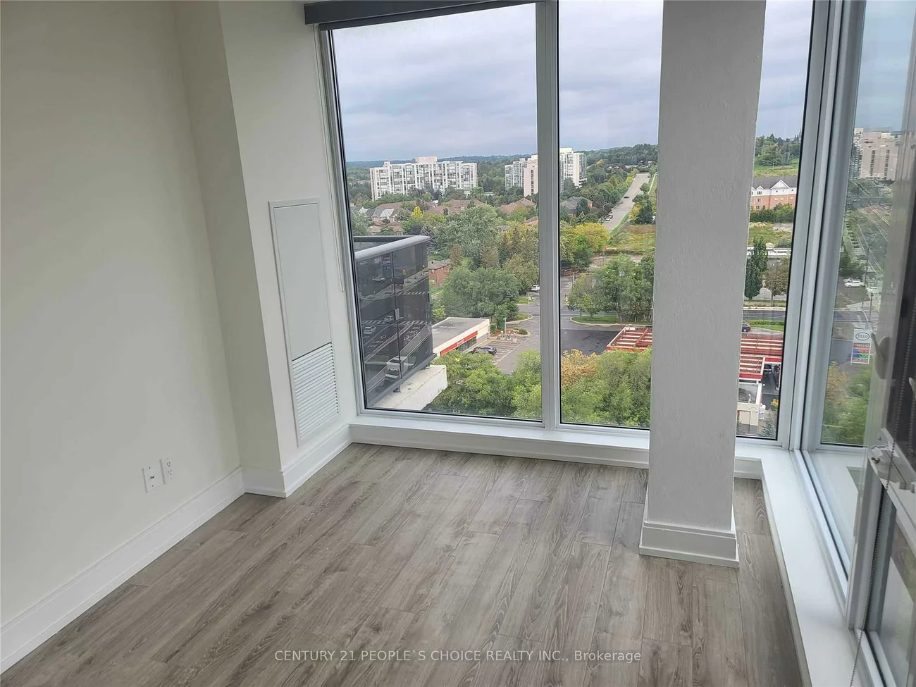 9608, Yonge, North Richvale, Richmond Hill