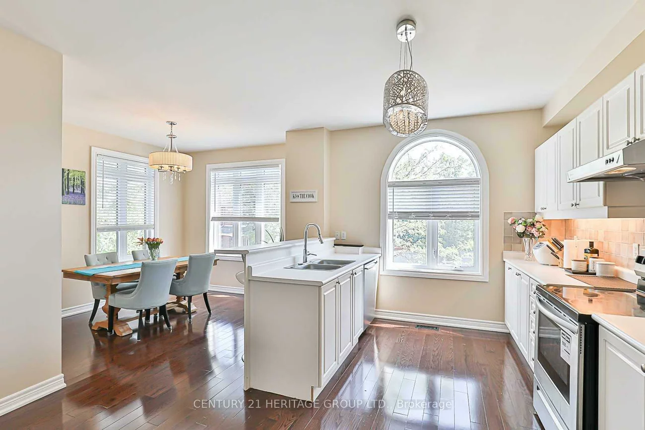 255, Shaftsbury, Westbrook, Richmond Hill